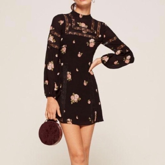 Reformation Dresses & Skirts - ✨Reformation✨floral Sachi Aphrodite dress